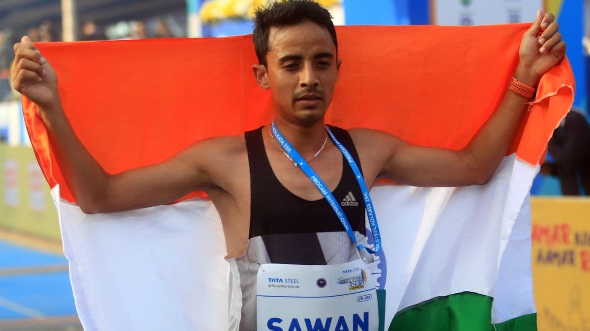 Asian Games 2026: ৪৪ বছর পর ম্যারাথনে পদক, রুপো জিতে ইতিহাস গড়লেন ভারতের সাওয়ান বরওয়াল